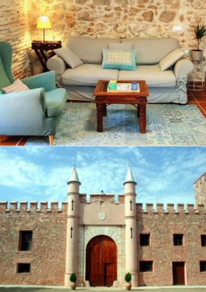 Masía de San Juan, casa rural renovada en Castillo con piscina y Aire Acondicionado